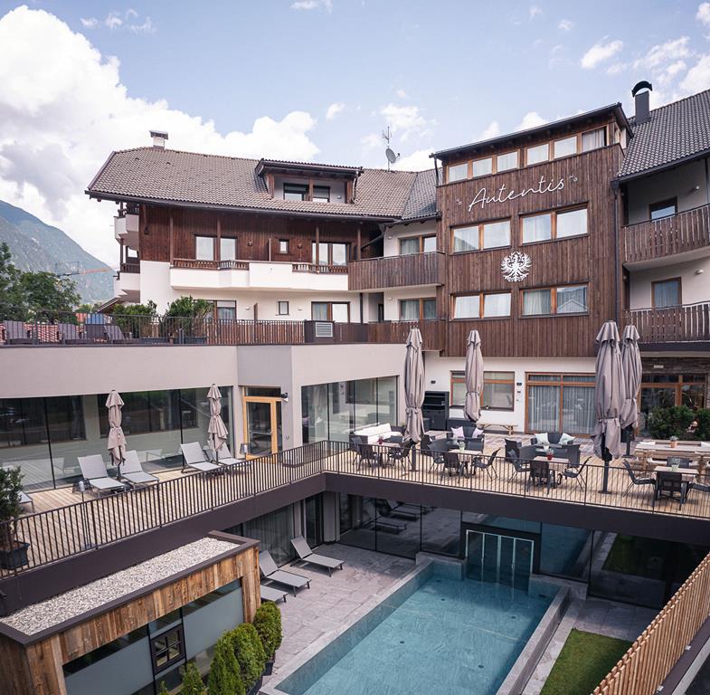 A0818B14CC6BF9E668664E3F6D7C9740